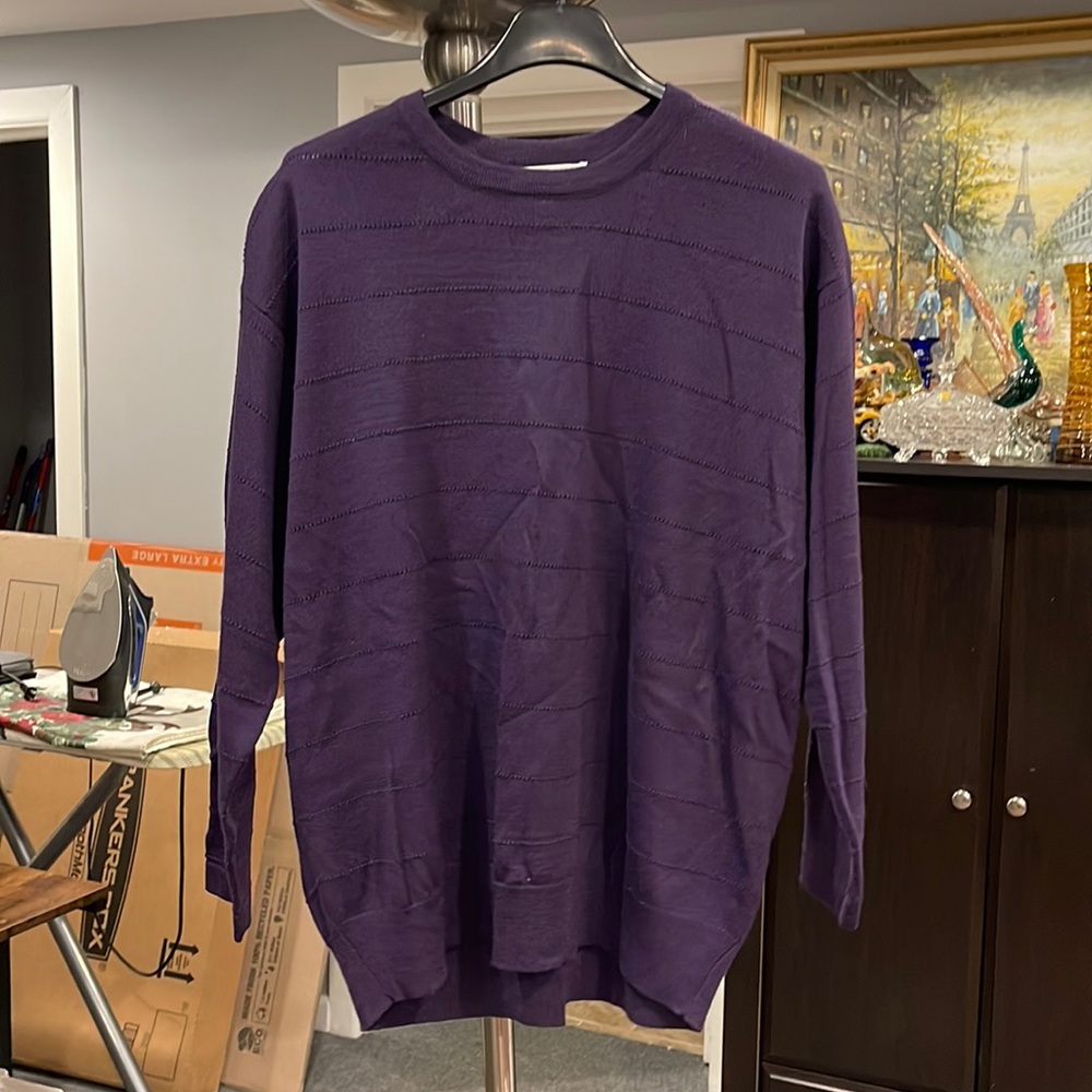 AugustMaxWoman purple VTG purple, NWT, acrylic a& wool, size 1X. Crew neck